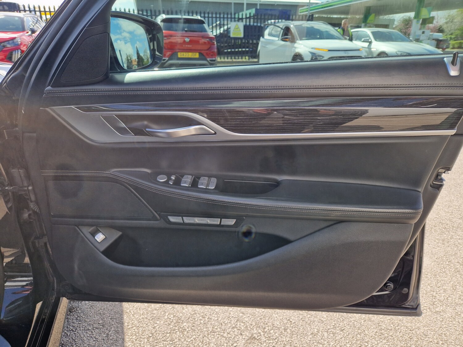 Used BMW 7 Series 2017 for sale - 78224102: Photo 32