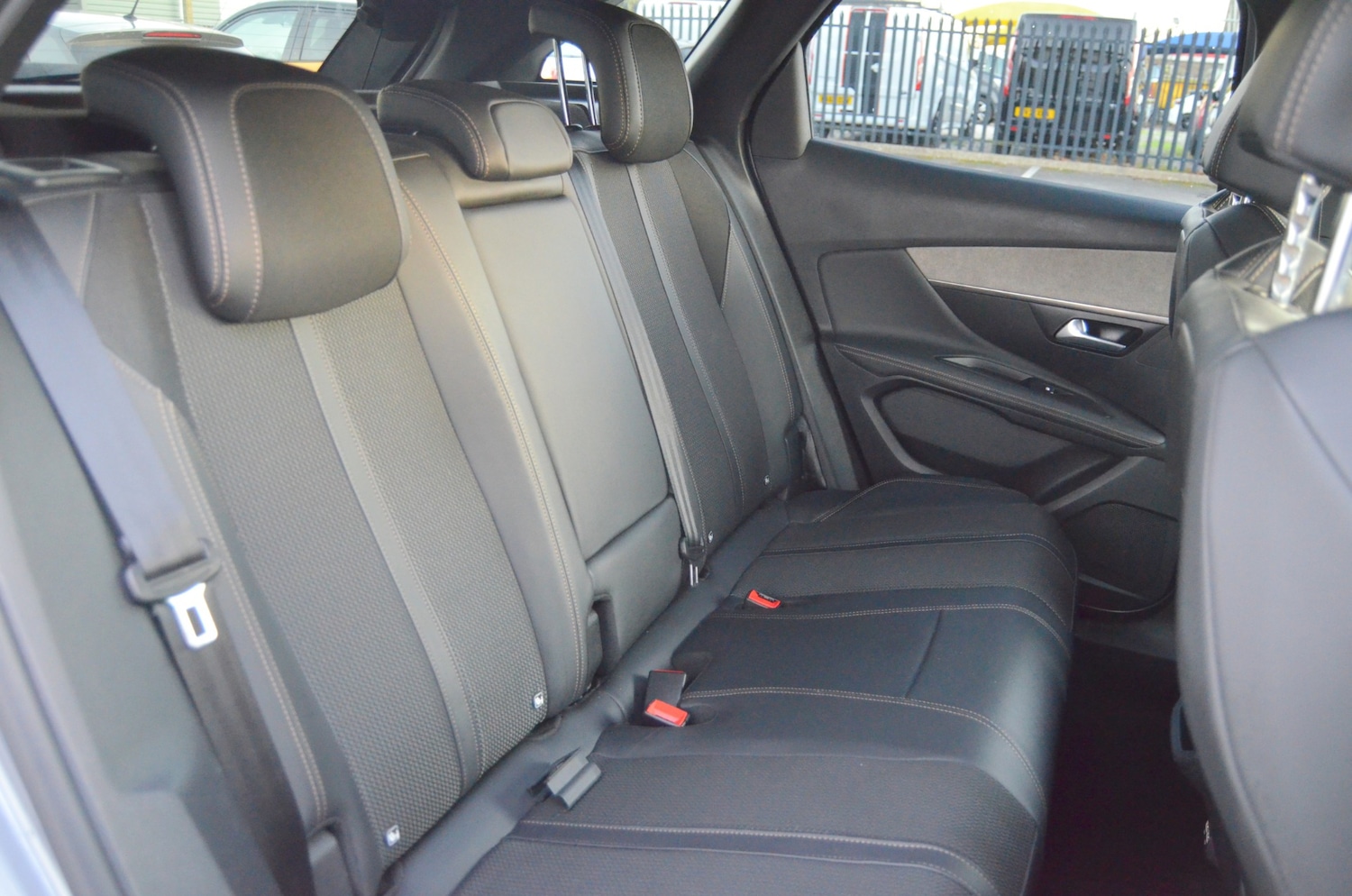 Used Peugeot 3008 2022 for sale - 76613438: Photo 30