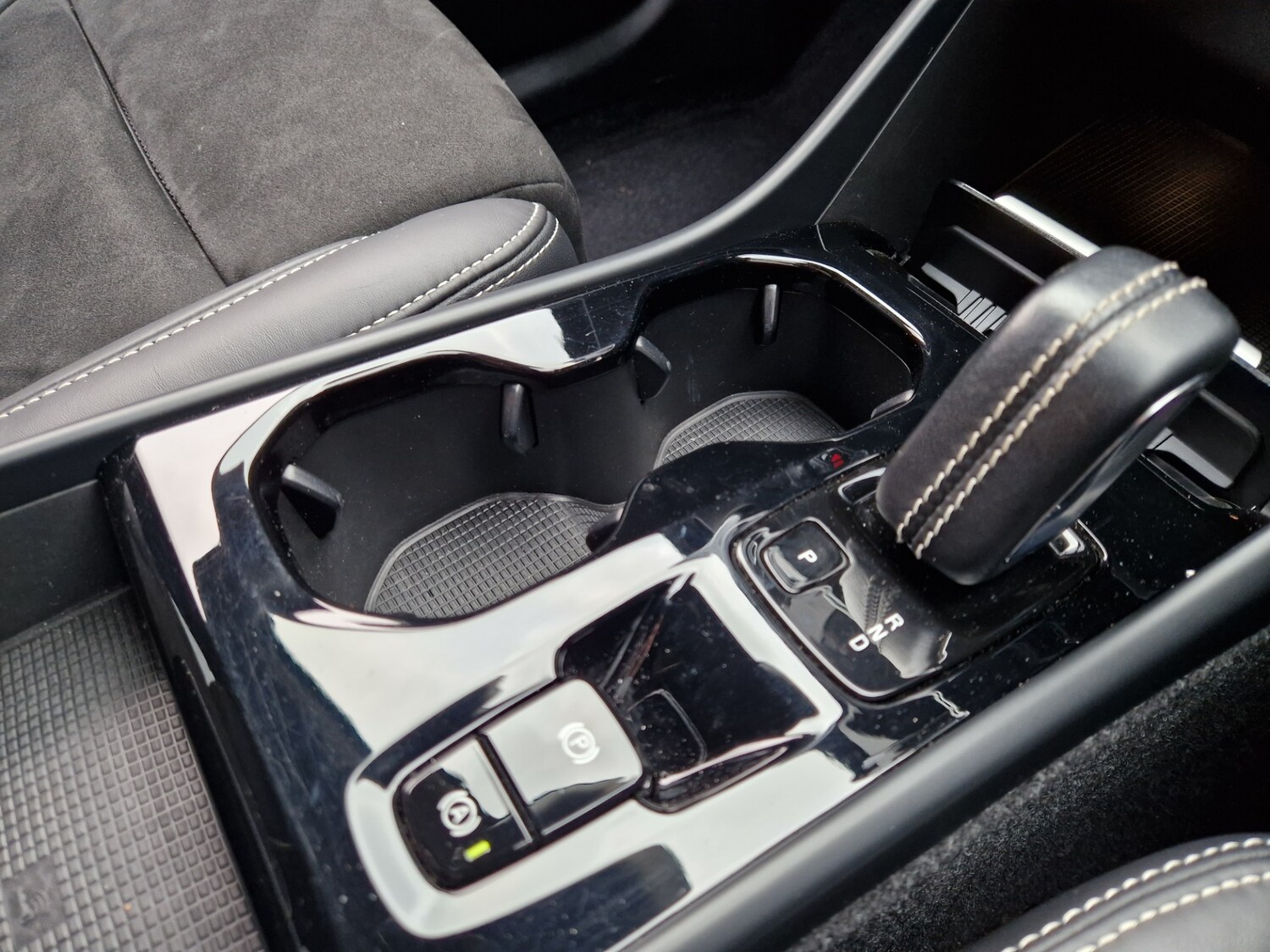 Used Volvo XC40 2021 for sale - 77492294: Photo 32