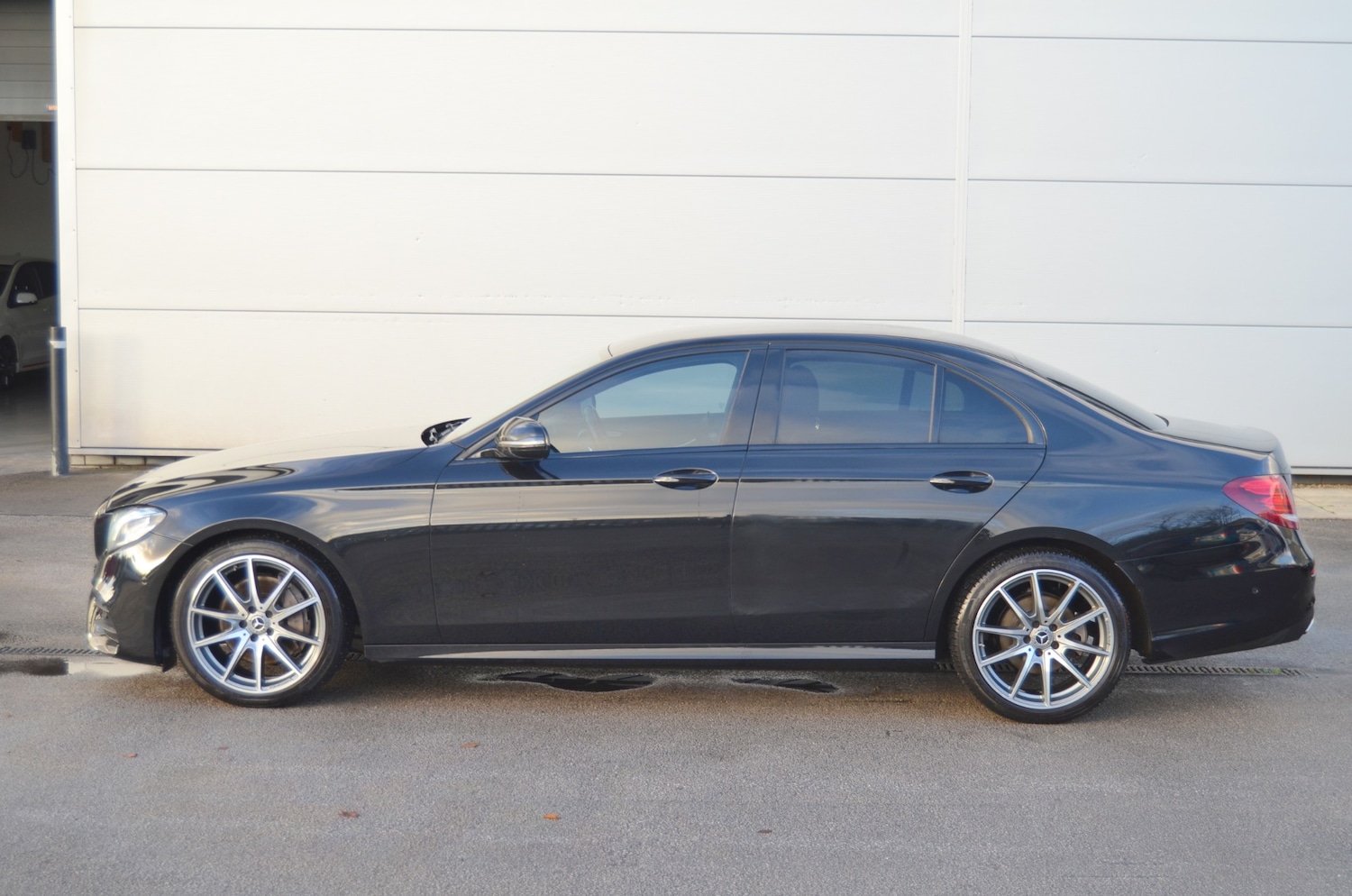 Used Mercedes-Benz E Class 2020 for sale - 76959904: Photo 3