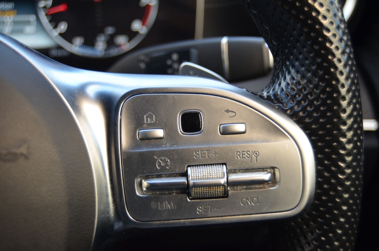 Used Mercedes-Benz E Class 2020 for sale - 76959904: Photo 34