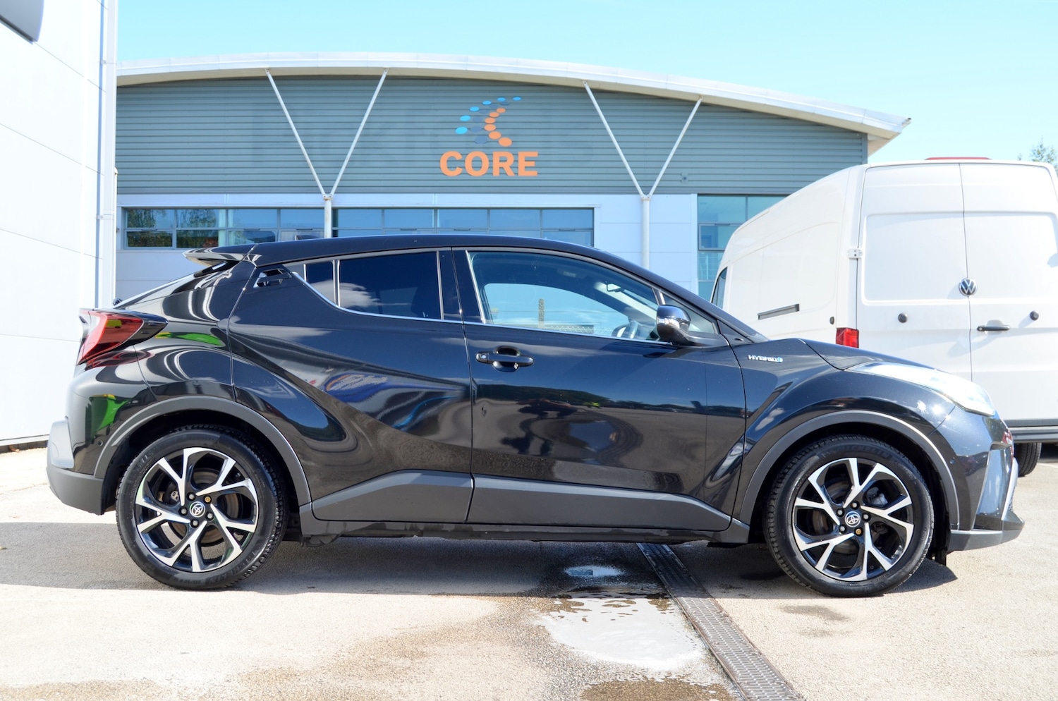 Used Toyota C-HR 2021 for sale - 76330983: Photo 3