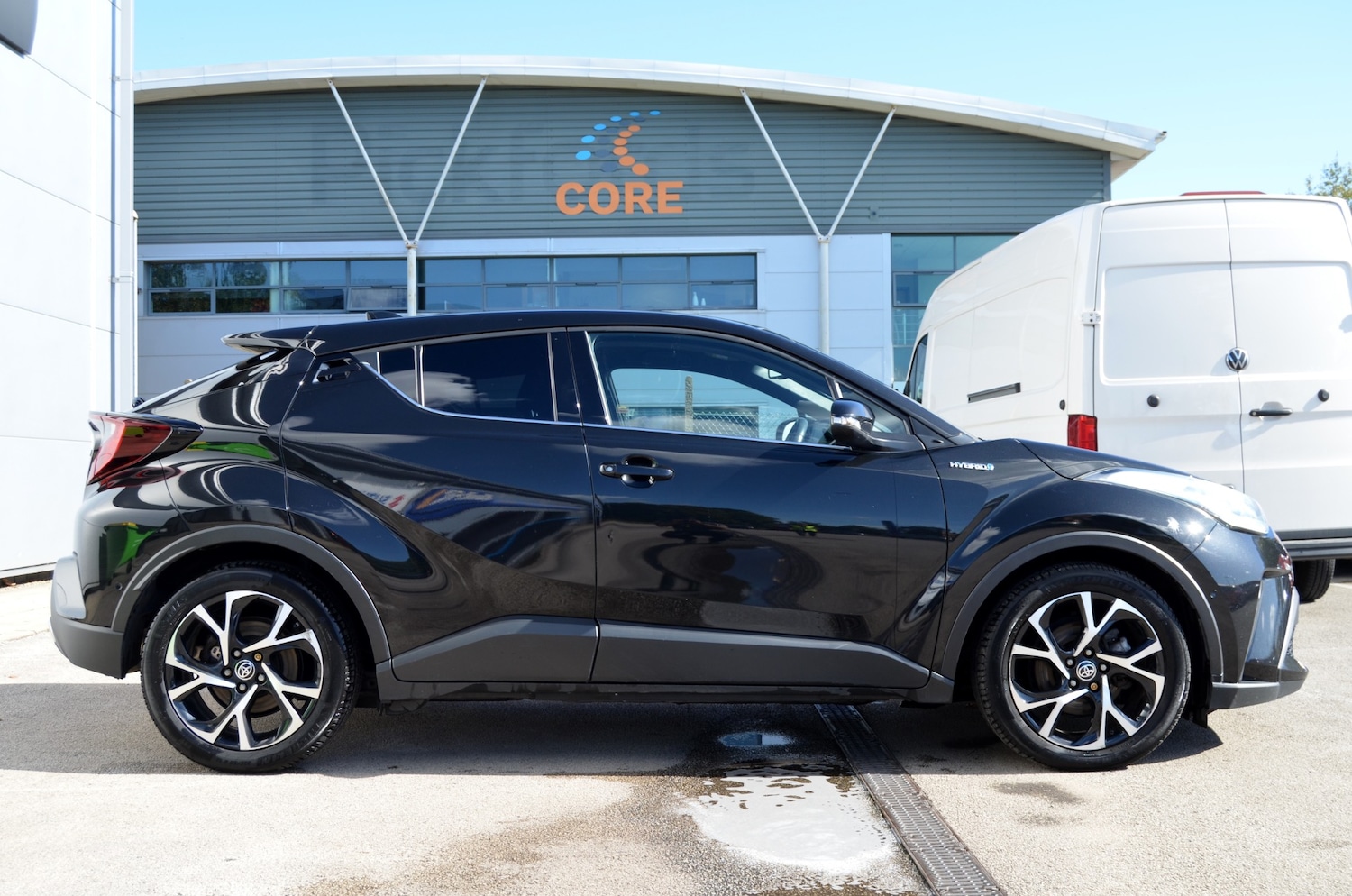 Used Toyota C-HR 2021 for sale - 76330983: Photo 4