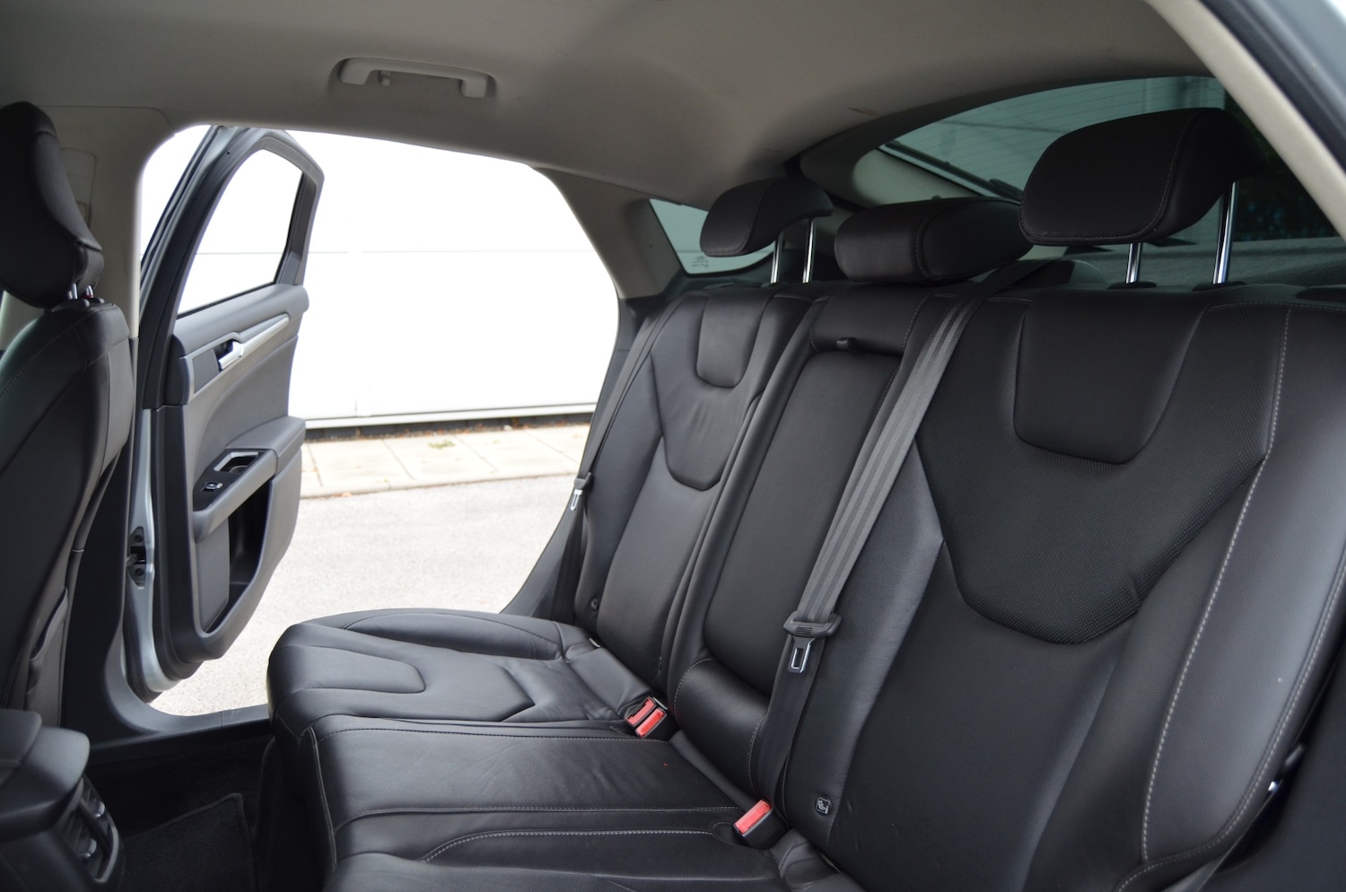 Used Ford Mondeo 2014 for sale - 76340112: Photo 25