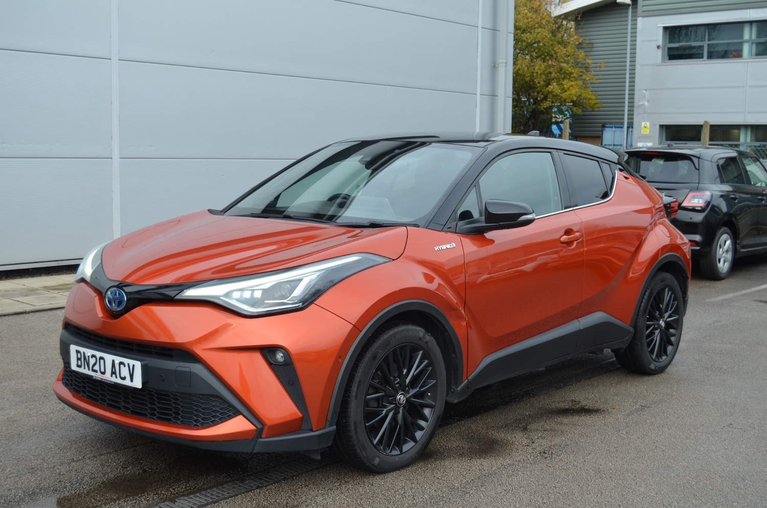 Used Toyota C-HR 2020 for sale - 76343027: Photo 1