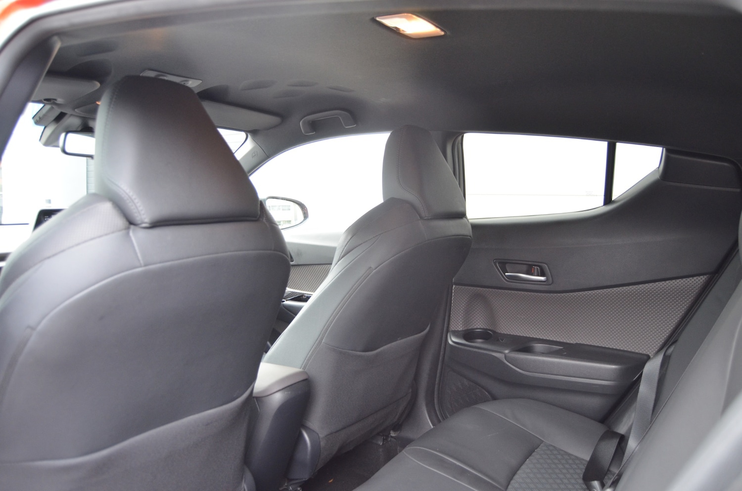 Used Toyota C-HR 2020 for sale - 76343027: Photo 30