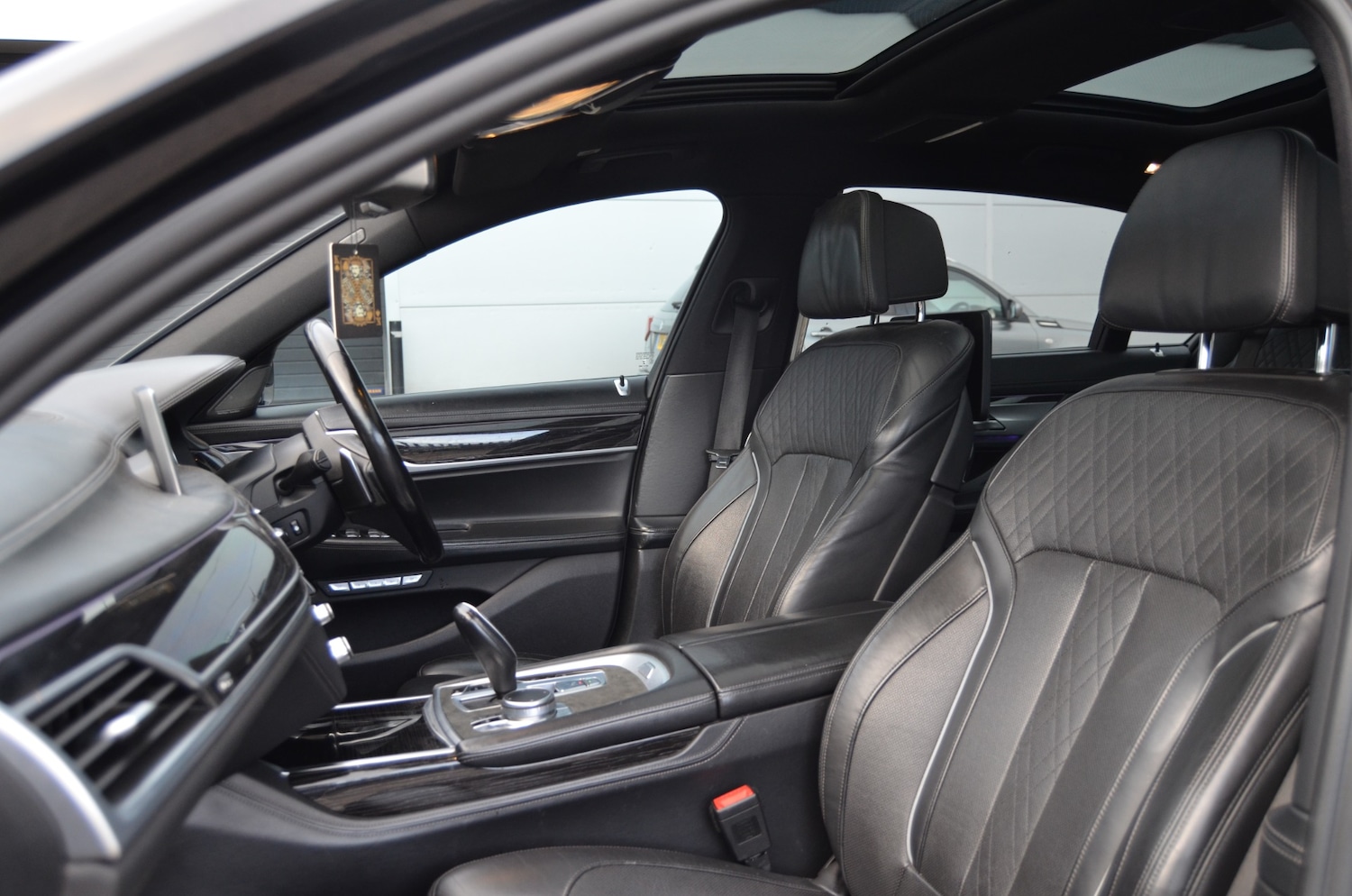 Used BMW 7 Series 2016 for sale - 76452392: Photo 42