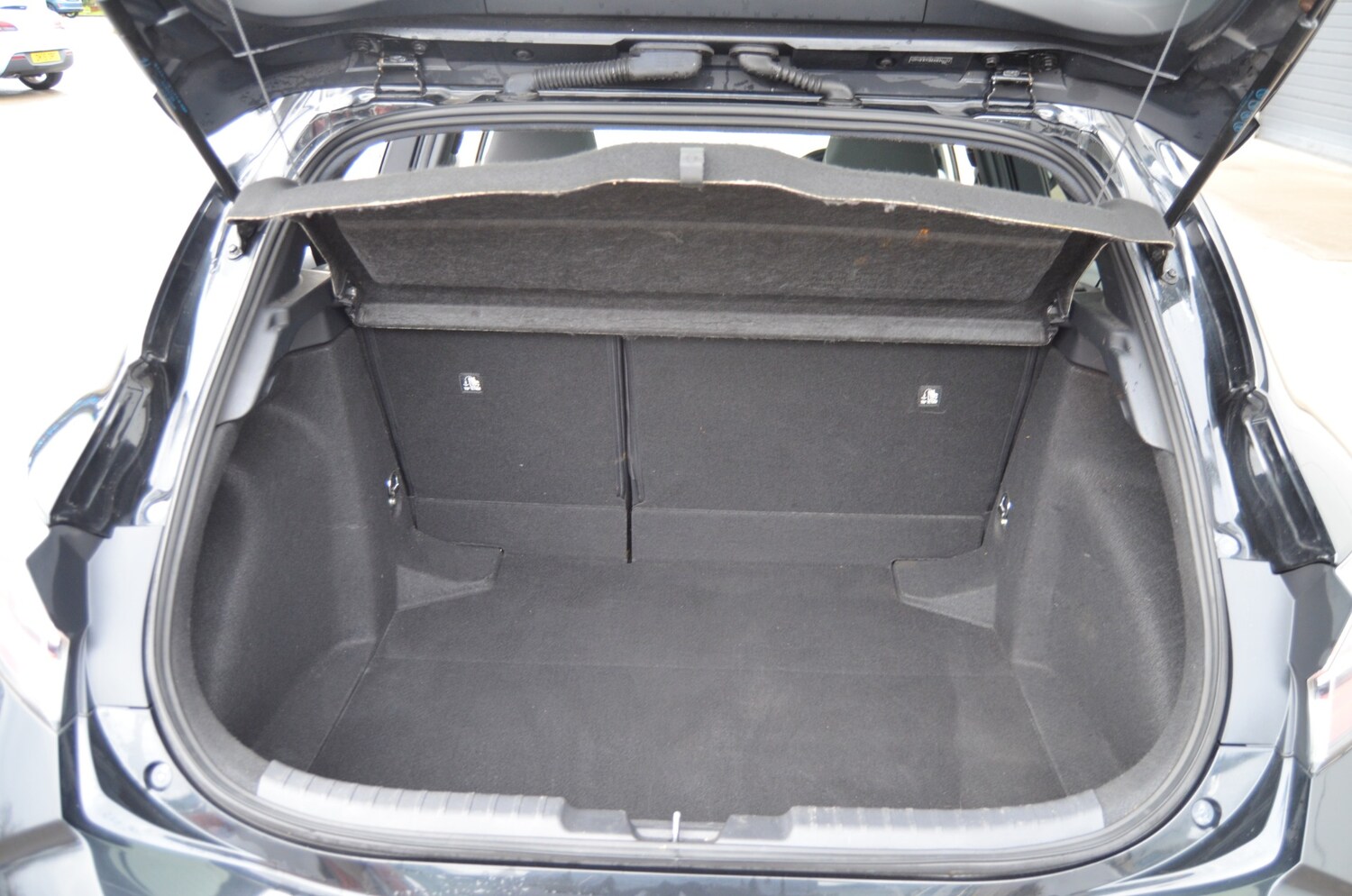 Used Toyota Corolla 2019 for sale - 76599479: Photo 31