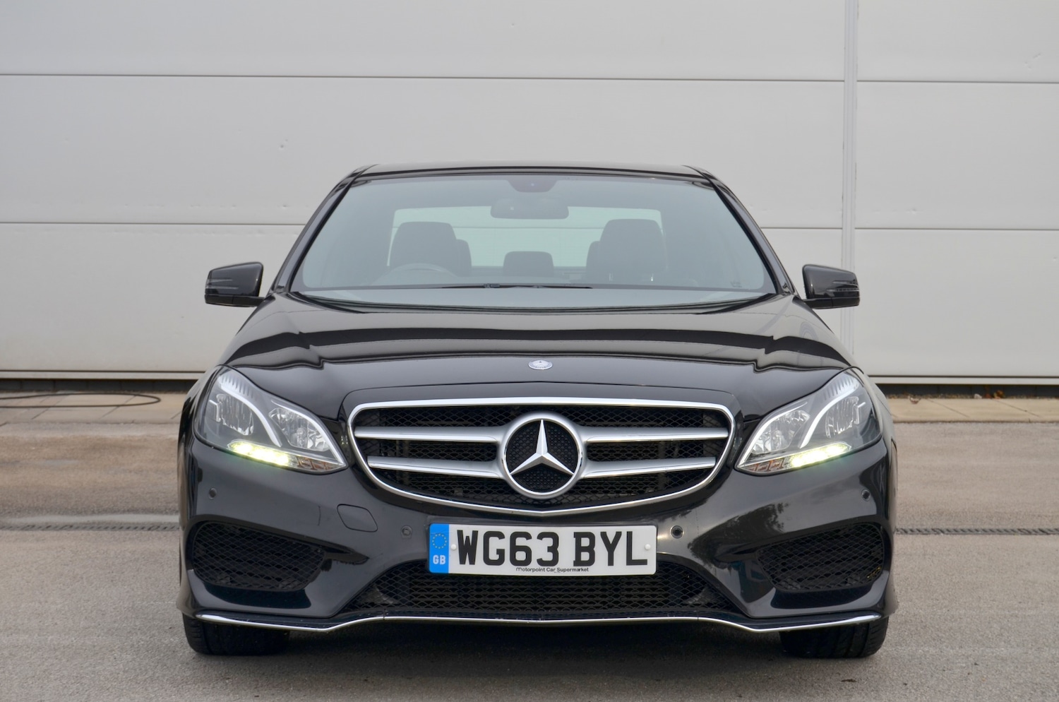 Used Mercedes-Benz E Class 2013 for sale - 76330888: Photo 1