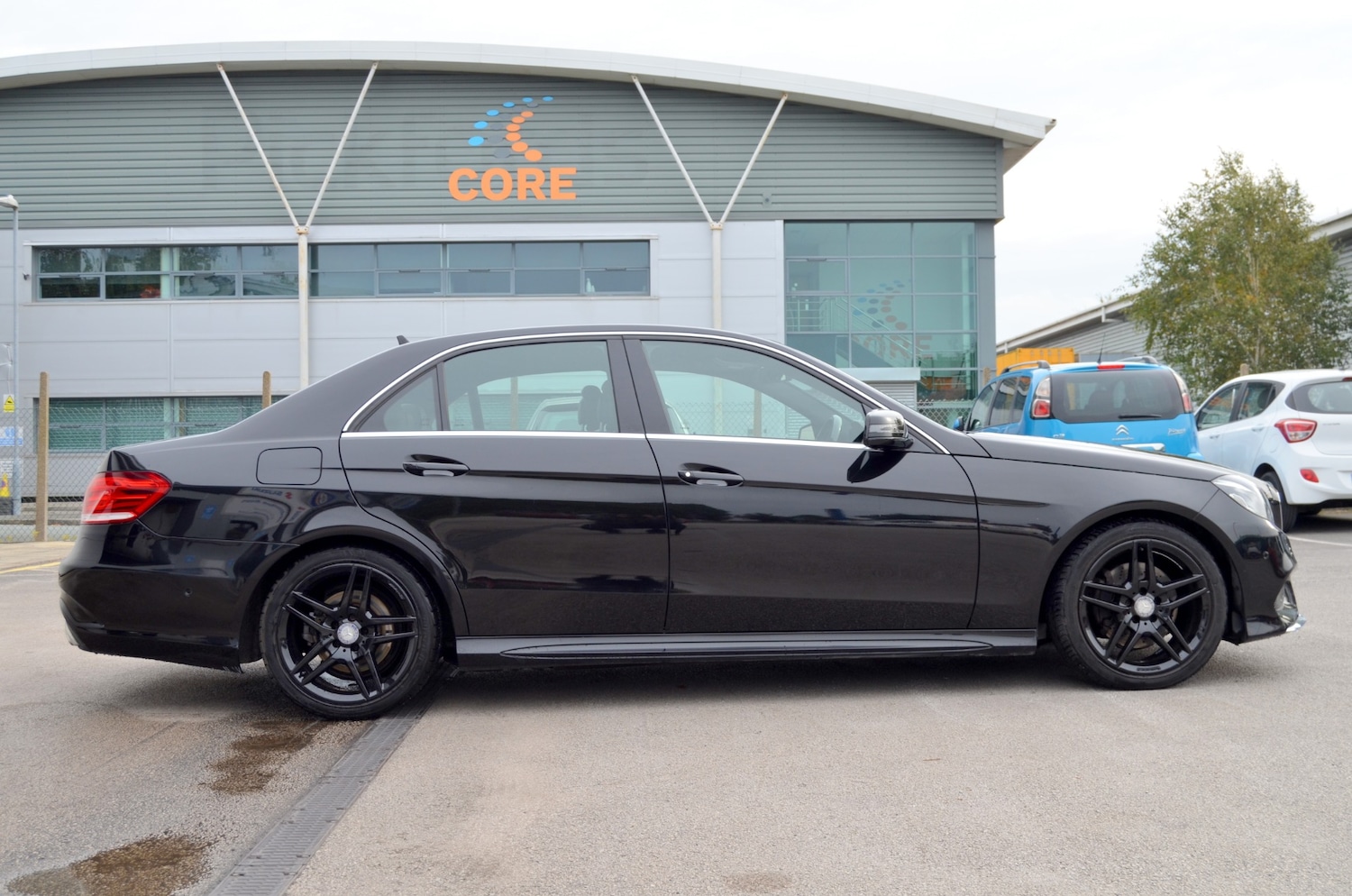 Used Mercedes-Benz E Class 2013 for sale - 76330888: Photo 3