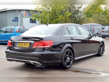 Used Mercedes-Benz E Class 2013 for sale - 76330888: Photo 4