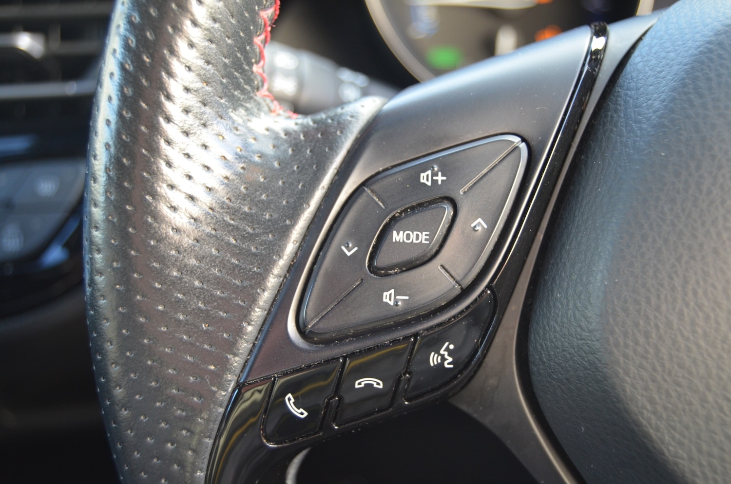 Used Toyota C-HR 2021 for sale - 76343029: Photo 29