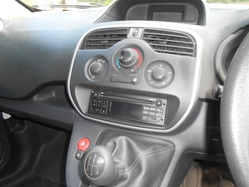 Used Renault Kangoo 2017 for sale - 76065351: Photo