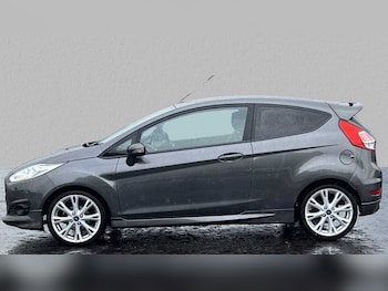 Used Ford Fiesta 2016 for sale - 76113420: Photo 4