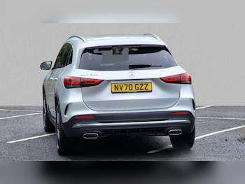 Used Mercedes-Benz GLA 2021 for sale - 76045061: Photo 4