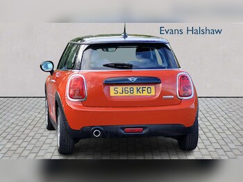 Used MINI Hatch 2018 for sale - 76242370: Photo