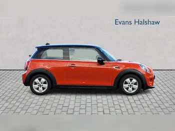 Used MINI Hatch 2018 for sale - 76242370: Photo