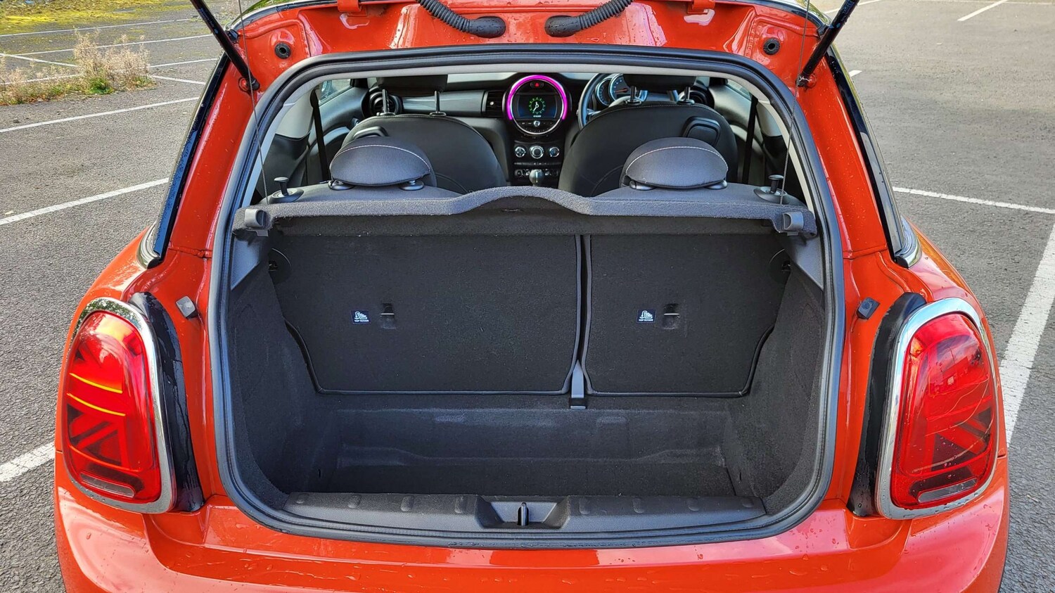 Used MINI Hatch 2018 for sale - 76242370: Photo 8