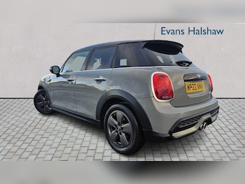 Used MINI Hatch 2022 for sale - 76692116: Photo