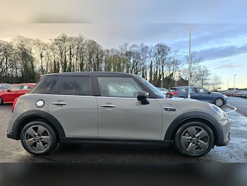 Used MINI Hatch 2022 for sale - 76692116: Photo