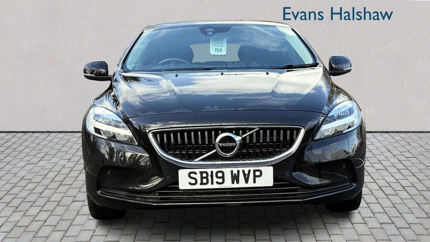 Used Volvo V40 2019 for sale - 78052210: Photo 4