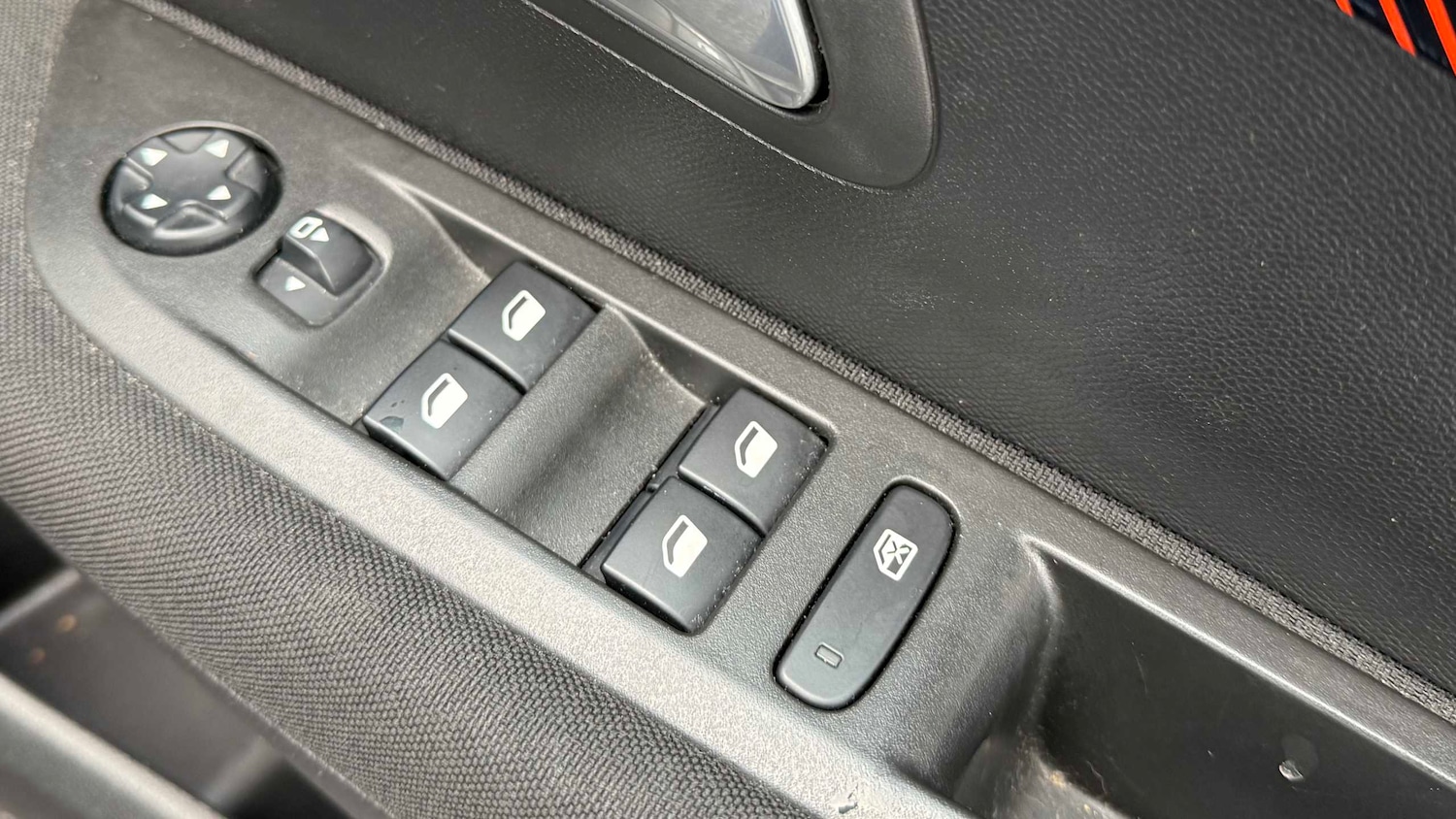 Used Peugeot 208 2021 for sale - 76692082: Photo 14