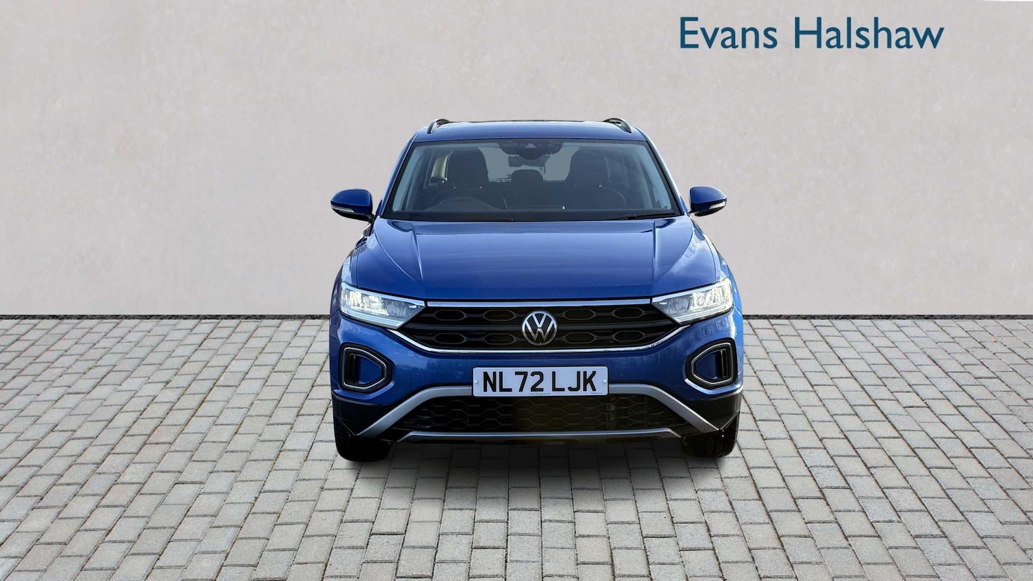 Used Volkswagen T-Roc 2022 for sale - 77361233: Photo 5