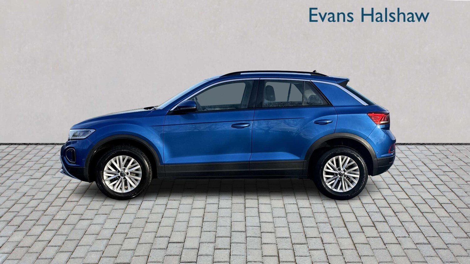 Used Volkswagen T-Roc 2022 for sale - 77361233: Photo 6
