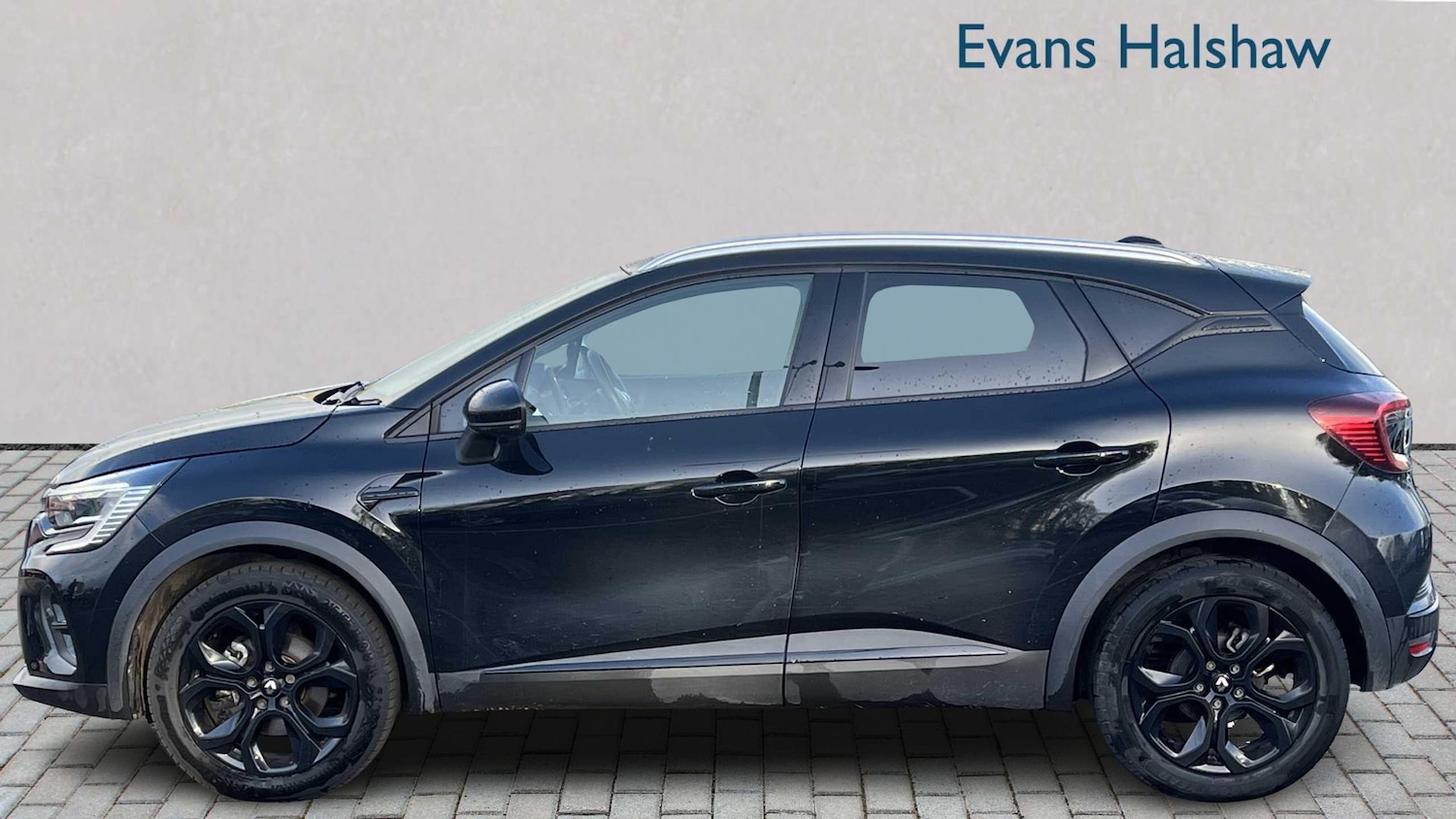 Used Renault Captur 2022 for sale - 76411260: Photo 4