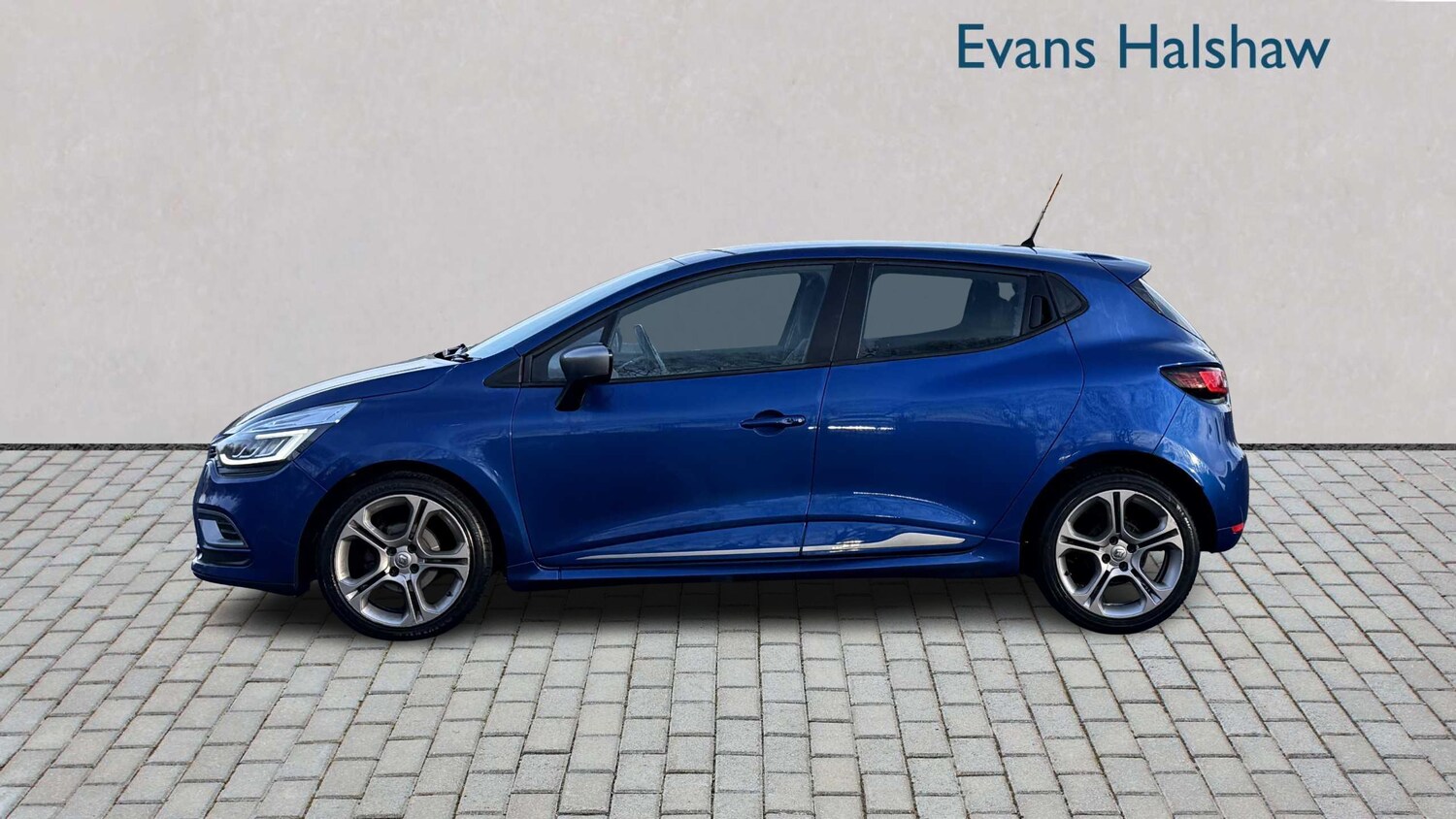 Used Renault Clio for sale - 77361342: Photo 6
