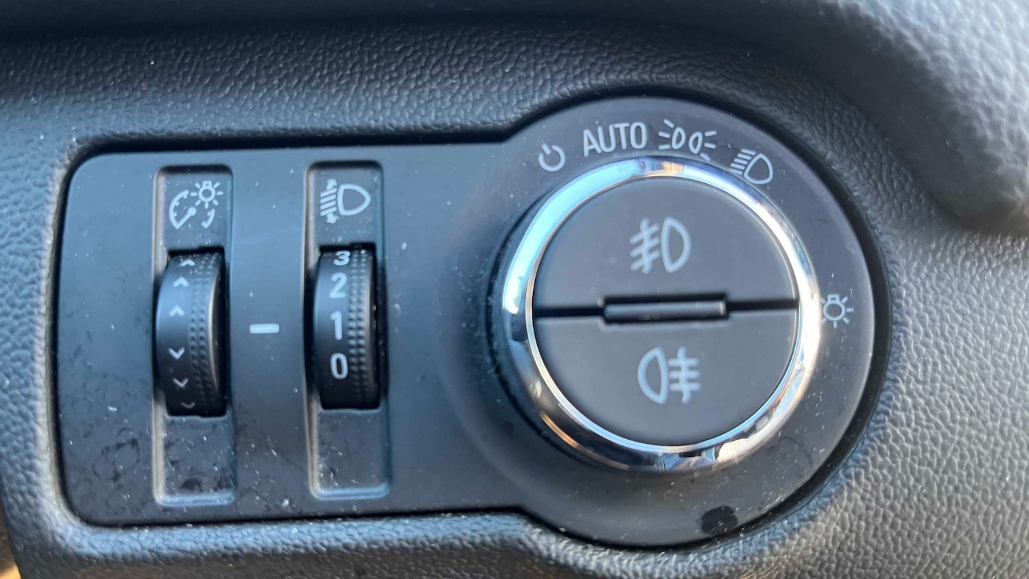 Used Vauxhall Insignia 2016 for sale - 76540712: Photo 8