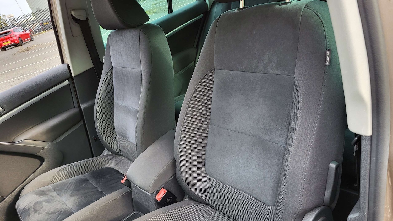 Used Volkswagen Tiguan 2014 for sale - 76113563: Photo 18