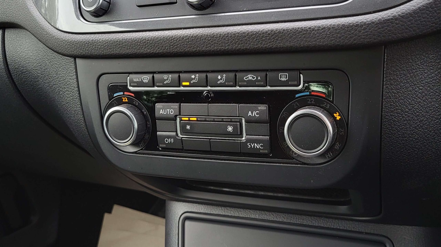Used Volkswagen Tiguan 2014 for sale - 76113563: Photo 28