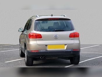 Used Volkswagen Tiguan 2014 for sale - 76113563: Photo 4