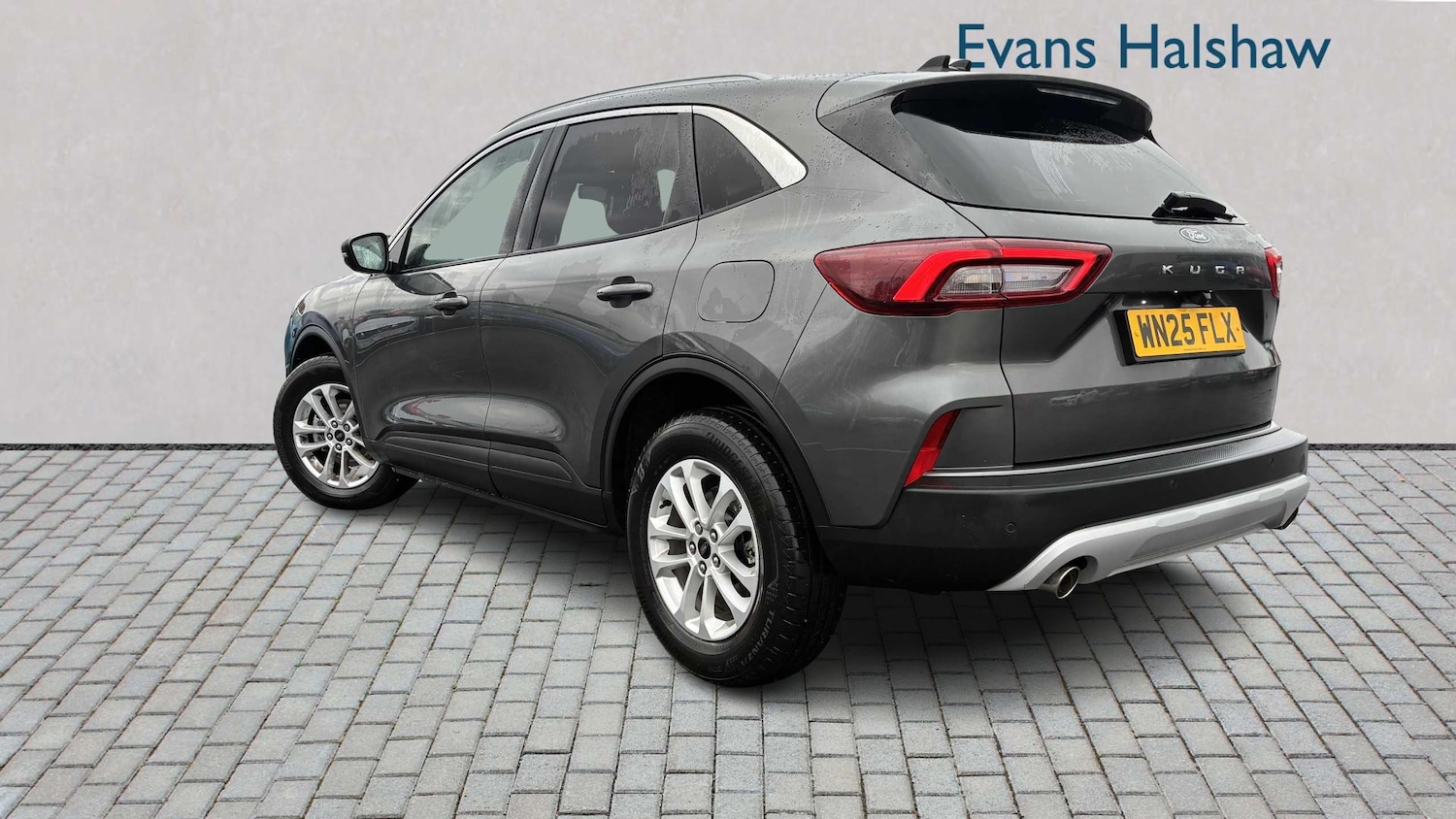 Used Ford Kuga 2025 for sale - 76501906: Photo 2