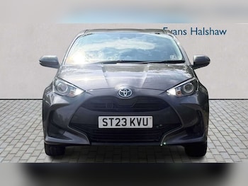 Used Toyota Yaris 2023 for sale - 79227542: Photo
