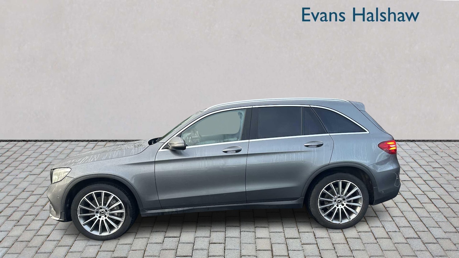 Used Mercedes-Benz GLC 2018 for sale - 77000188: Photo 4