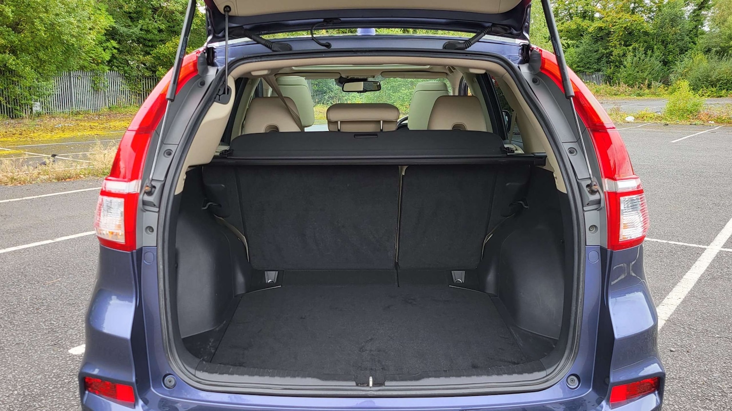 Used Honda CR-V 2017 for sale - 76851606: Photo 12