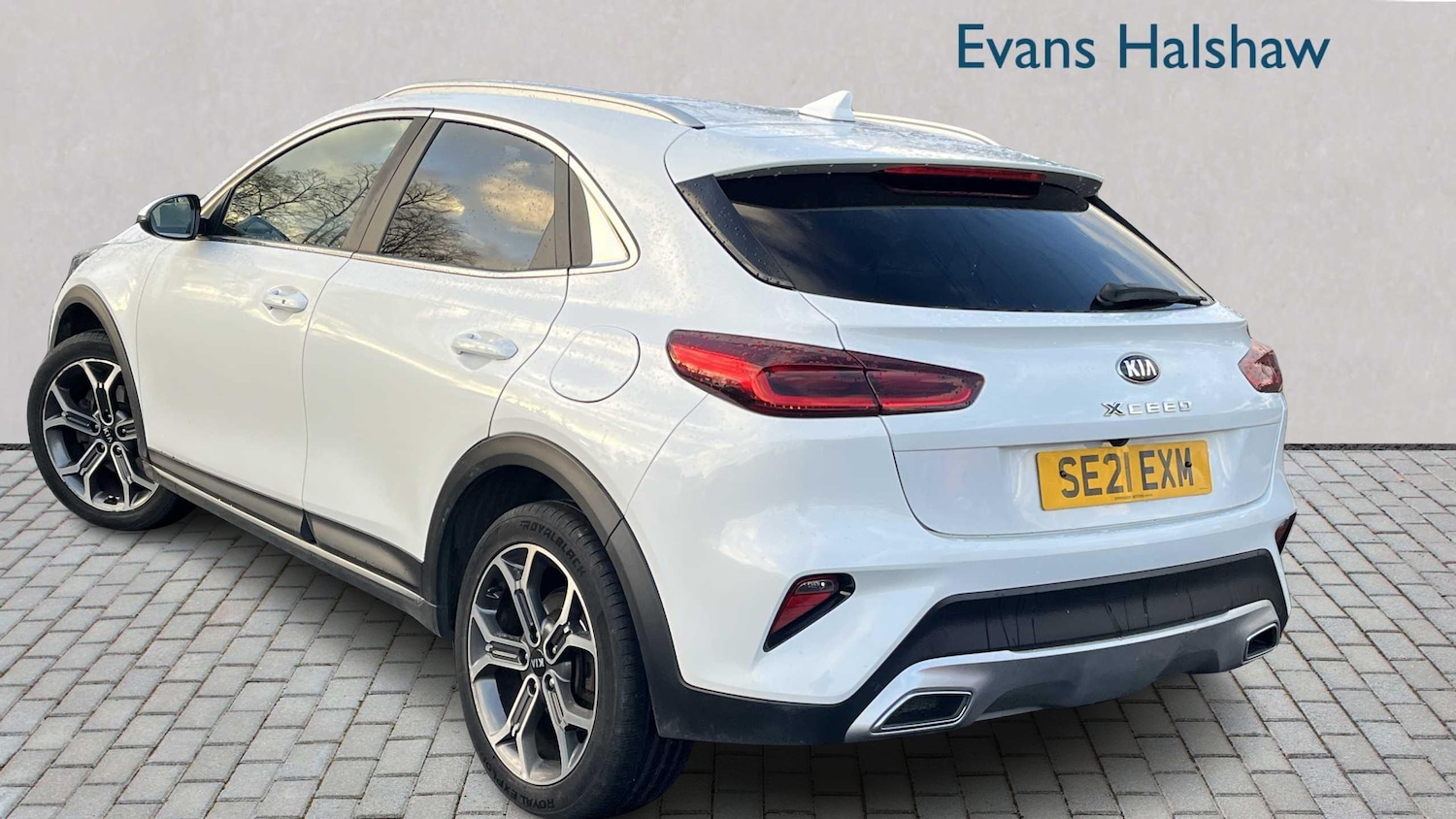 Used Kia XCeed 2021 for sale - 77018876: Photo 2