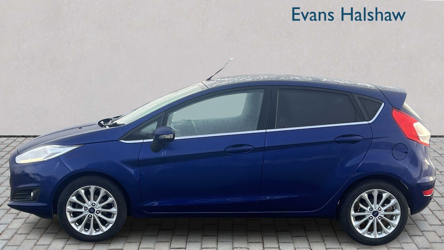 Used Ford Fiesta 2017 for sale - 76373685: Photo 4