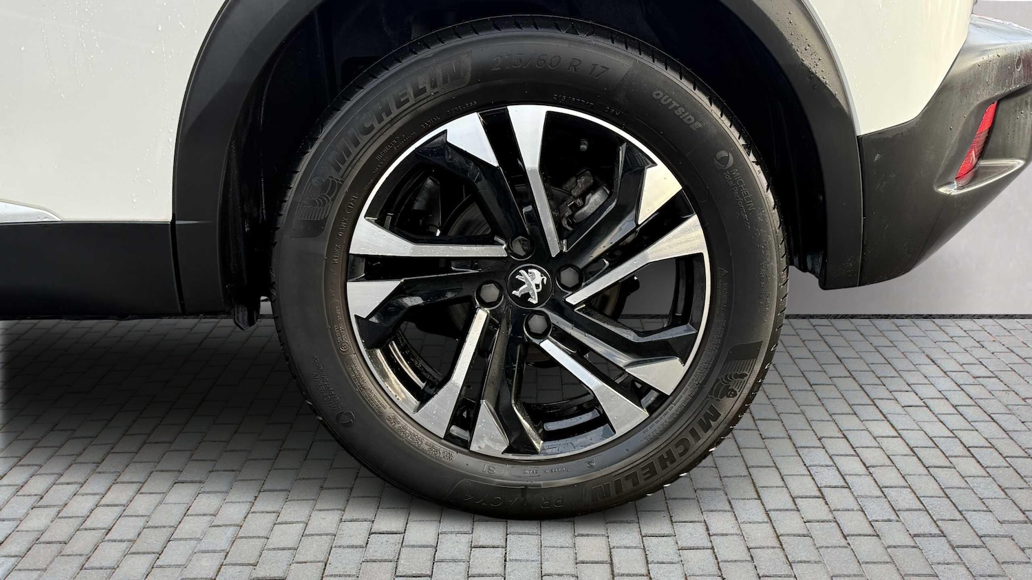 Used Peugeot 2008 2021 for sale - 77389845: Photo 8