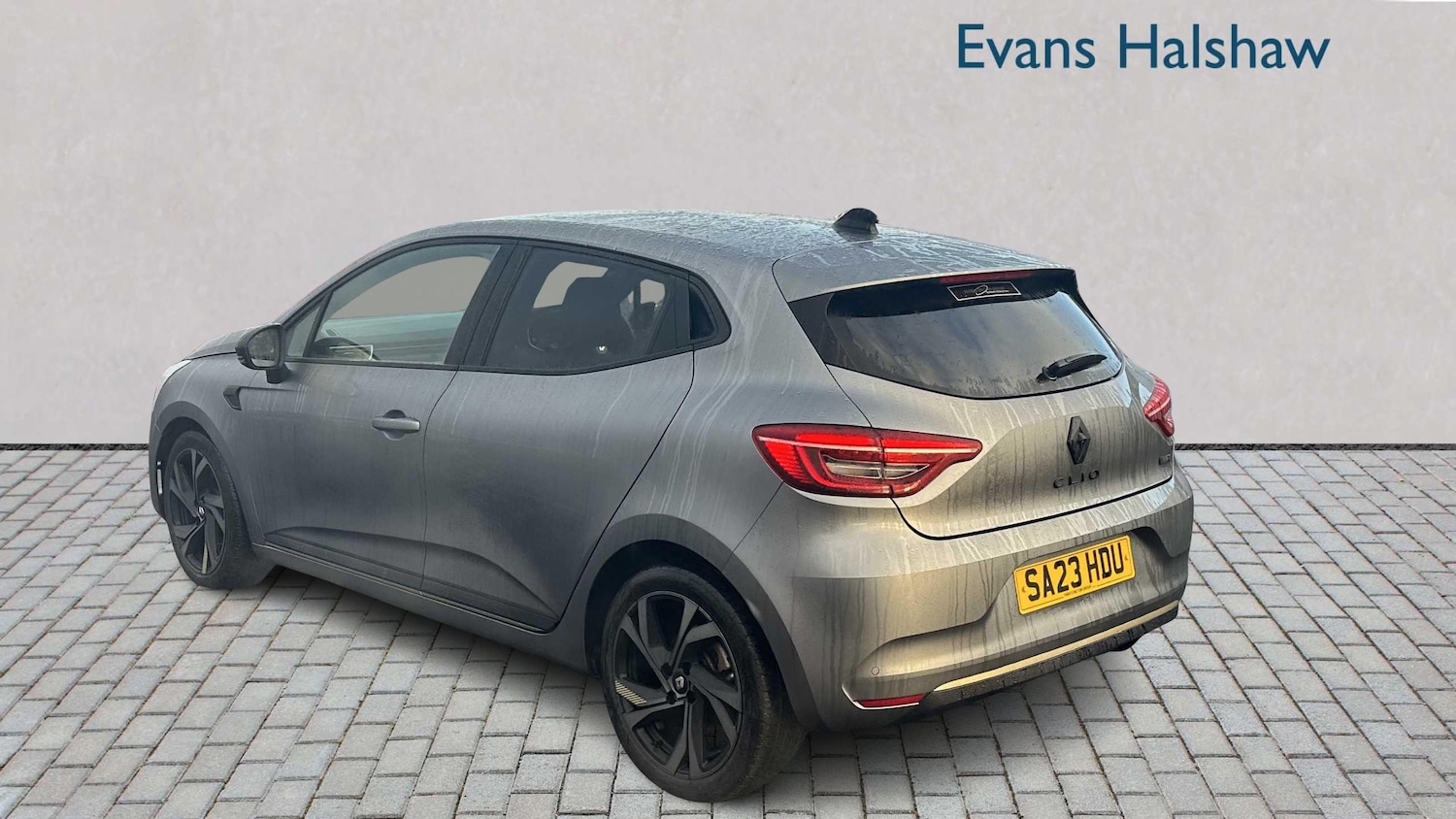 Used Renault Clio 2023 for sale - 76668948: Photo 3