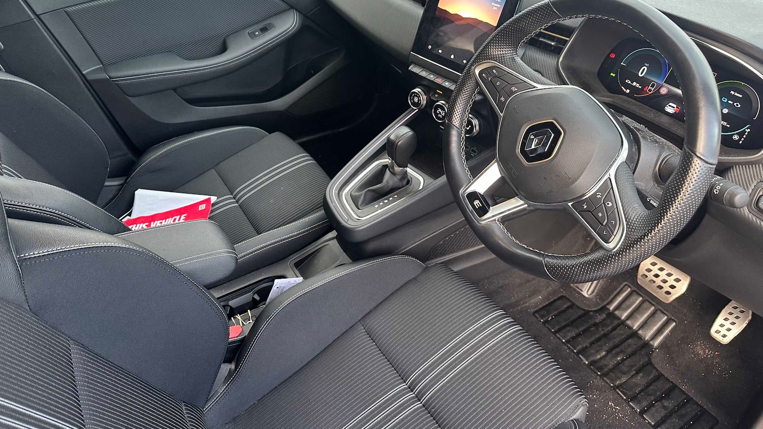 Used Renault Clio 2023 for sale - 76668948: Photo 8