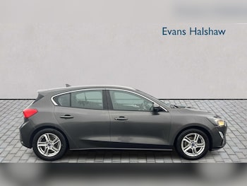 Used Ford Focus 2019 for sale - 77348170: Photo