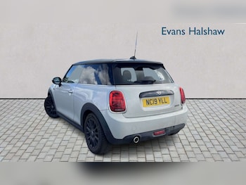Used MINI Hatch 2019 for sale - 78845117: Photo