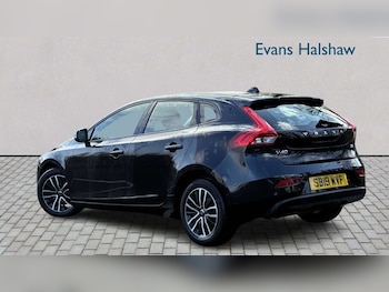 Used Volvo V40 2019 for sale - 78351930: Photo