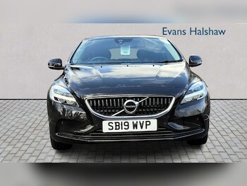 Used Volvo V40 2019 for sale - 78351930: Photo