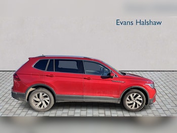 Used Volkswagen Tiguan Allspace 2023 for sale - 77795616: Photo