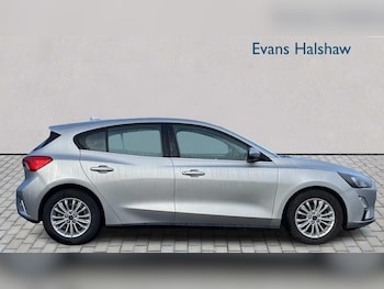 Used Ford Focus 2022 for sale - 76955142: Photo