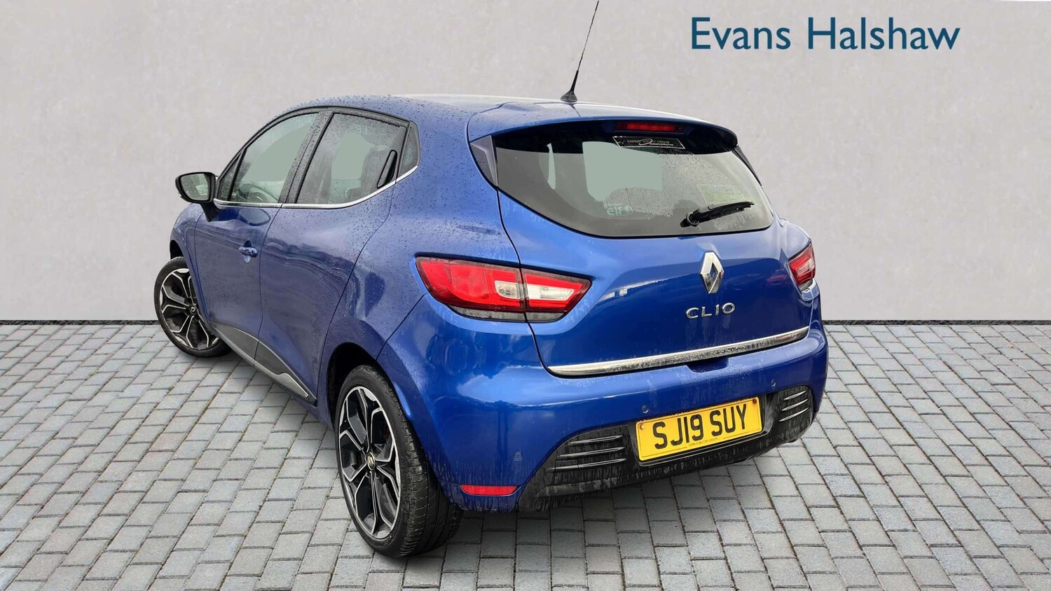 Used Renault Clio 2019 for sale - 77810772: Photo 3